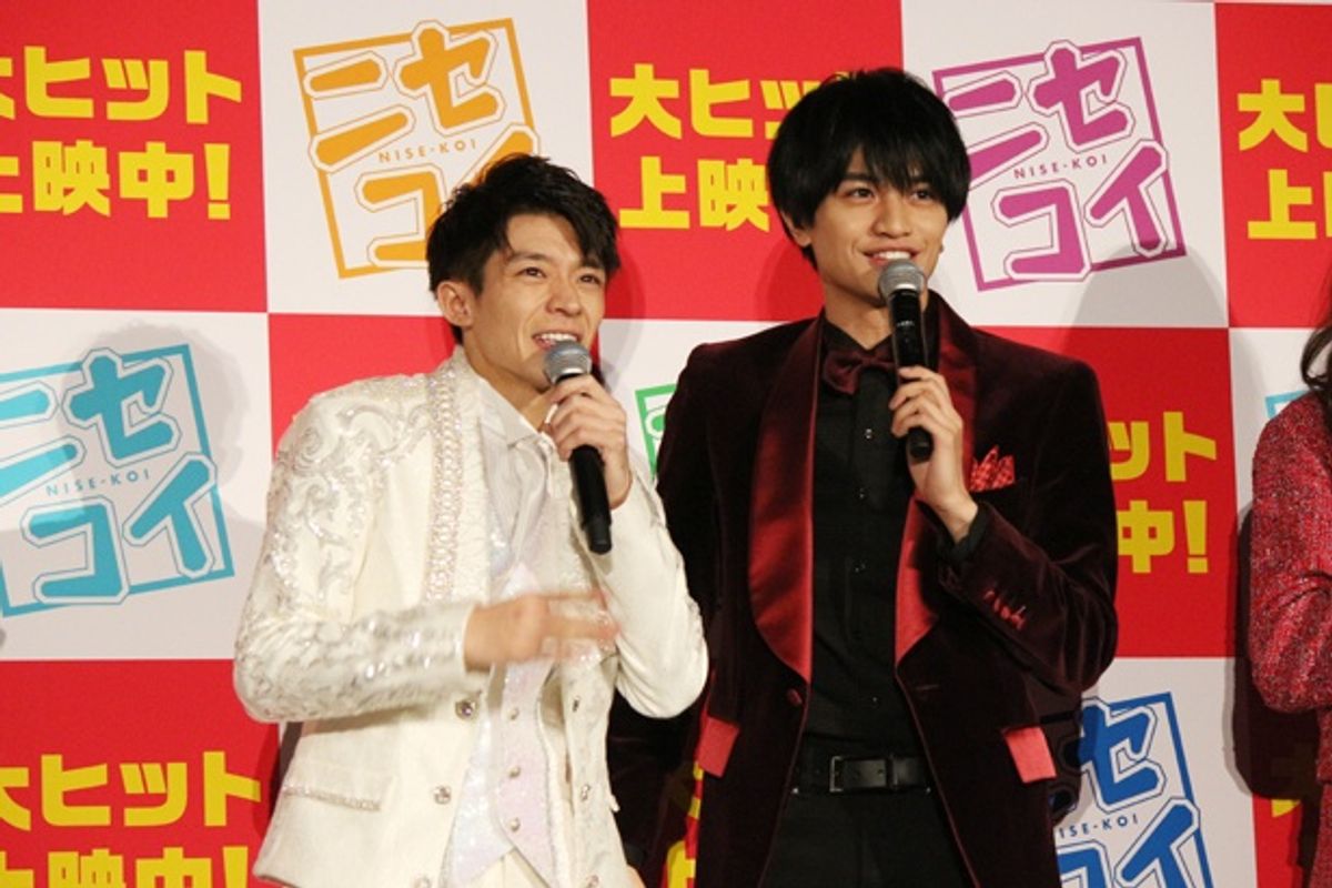 Sexy Zone 中島健人 ／King＆Prince キンプリ 平野紫耀 Sexy Zone中島健人＆King & Prince平野紫耀、開襟シャツで