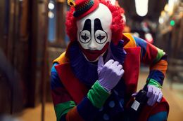 ピエロやクリーチャーが登場!?『カイジ 動物世界』がカオスすぎる！