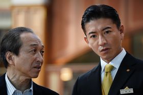 キムタク初の刑事役に注目！『マスカレード・ホテル』の場面カットが到着