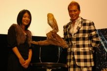 『ガフールの伝説』の声優を務めた、左から、川島海荷、市原隼人