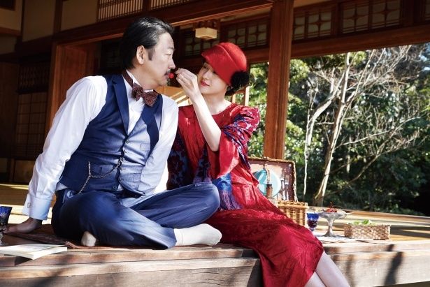 華やかな真っ赤なドレスが印象的！