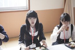 前年開催のWACKの合宿オーディションでも物議を呼んだデスソース入りごはんがアイドル候補生たちを苦しめる！