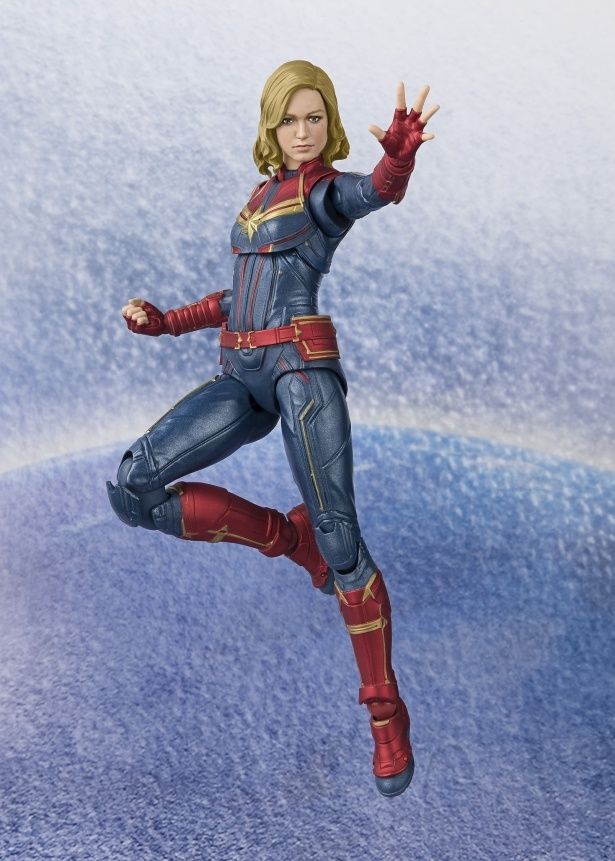 凛々しいポーズも決まるこだわりの造形となっている(S.H.Figuarts キャプテン・マーベル)