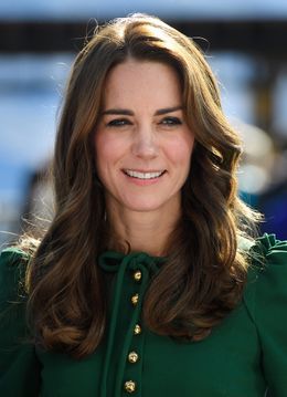 キャサリン妃が新年の単独初公務に