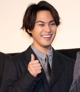 柳楽優弥、是枝裕和監督の愛弟子デビュー作に主演「光栄です！」