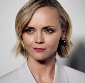 38歳のクリスティーナ・リッチ、復活美が話題に