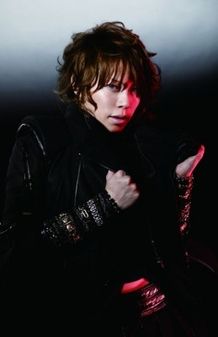 【写真】主題歌「Save The One, Save The All」を歌うT.M.Revolution