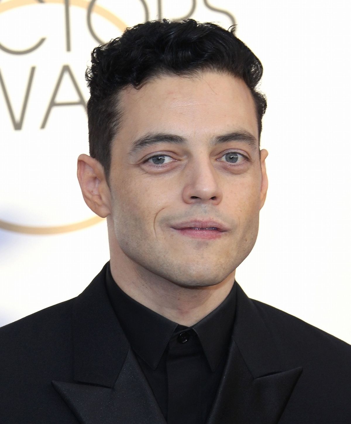 ラミ・マレック直筆サイン入り超大型写真…ボヘミアン・ラプソディ… ラミ・マレック直筆サイン入り超大型写真…ボヘミアン