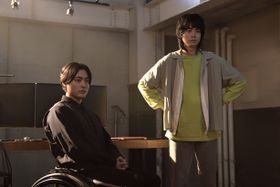 絶妙な二人のバディ感が「dele」最大の魅力のひとつ