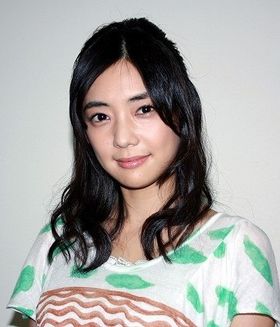 カメラマン志望の女性・きい役でナチュラルな表情を見せる倉科カナ