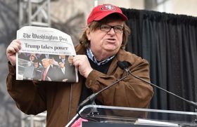 トランプ米大統領の受賞も、マイケル・ムーア監督のねらい通り!?(『華氏119』)