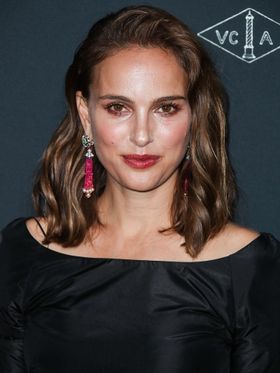 メーガン妃の野次馬にナタリーが巻き込まれた？