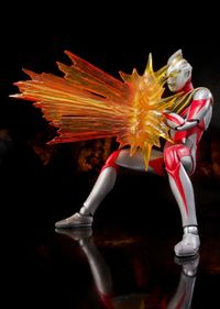 時代を彩った平成ウルトラマンたちが、フィギュアで勢ぞろい