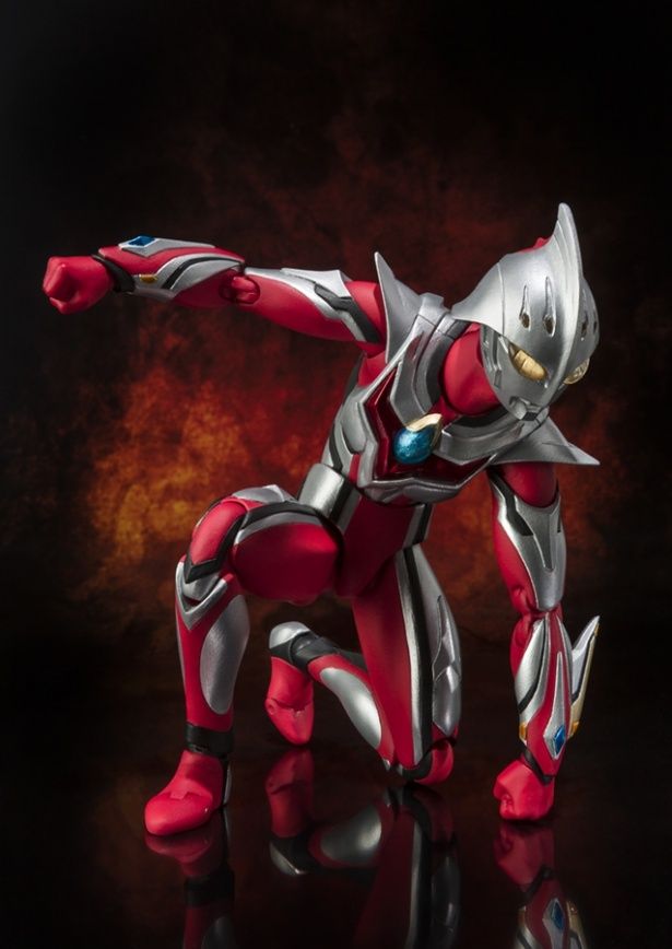 ネクサスは印象的なポージングが可能！(「ULTRA-ACT ウルトラマンネクサス ジュネッス」)