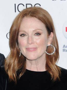 若々しいナチュラルビューティを保つジュリアン・ムーア