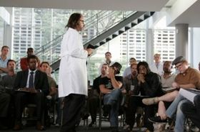 最初は単なる実験だと思っていたものが