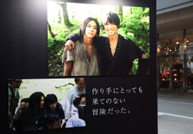 映画『キングダム』写真展「shot on α(ショット オン アルファ)」に潜入！