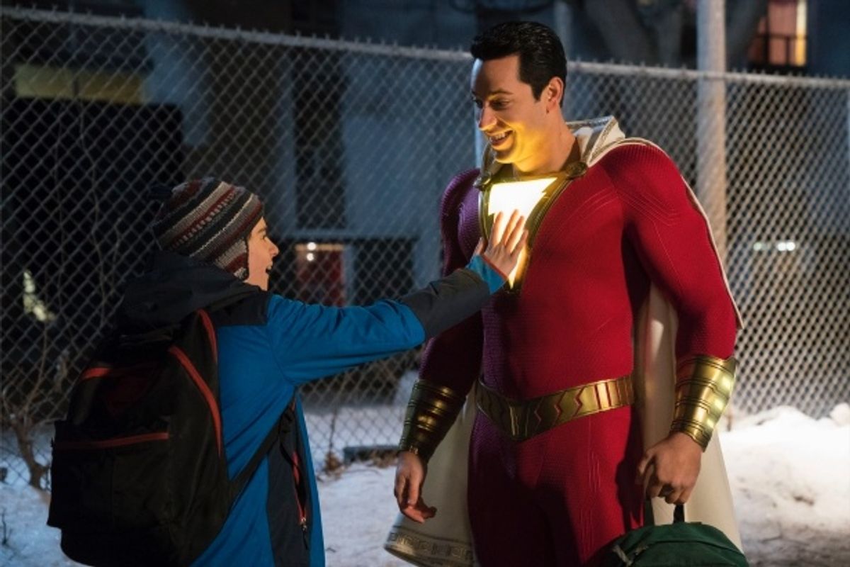 DCマルチバース　シャザム　キャプテンマーベル キャプテン・マーベル”と“シャザム”の知られざる関係って？｜最新の