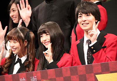 『映画 賭ケグルイ』キャスト陣が劇中衣装で登場！
