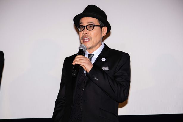 ストイックな撮影現場の緊張感を身を以て体験したことを明かした田口トモロヲ