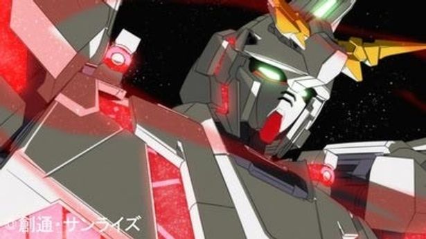 謎の多いユニコーンガンダム。通常はユニコーンのような一本角だが、NT-Dと呼ばれるシステムが発動すると、写真のようなデストロイモードに変貌する