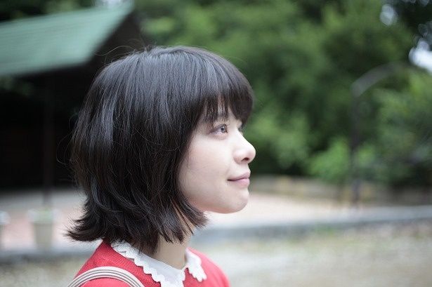 マモちゃんことマモル(成田凌)にひとめぼれをした28歳のOL山田テルコ(岸井ゆきの)