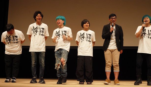 軽快な爆笑トークが続いた