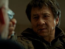 怒れる親父が静かに大暴れ！見よこの顔！(『ザ・フォーリナー/復讐者』)