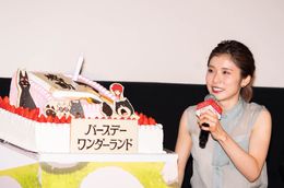 『バースデー・ワンダーランド』の初日舞台挨拶が開催！