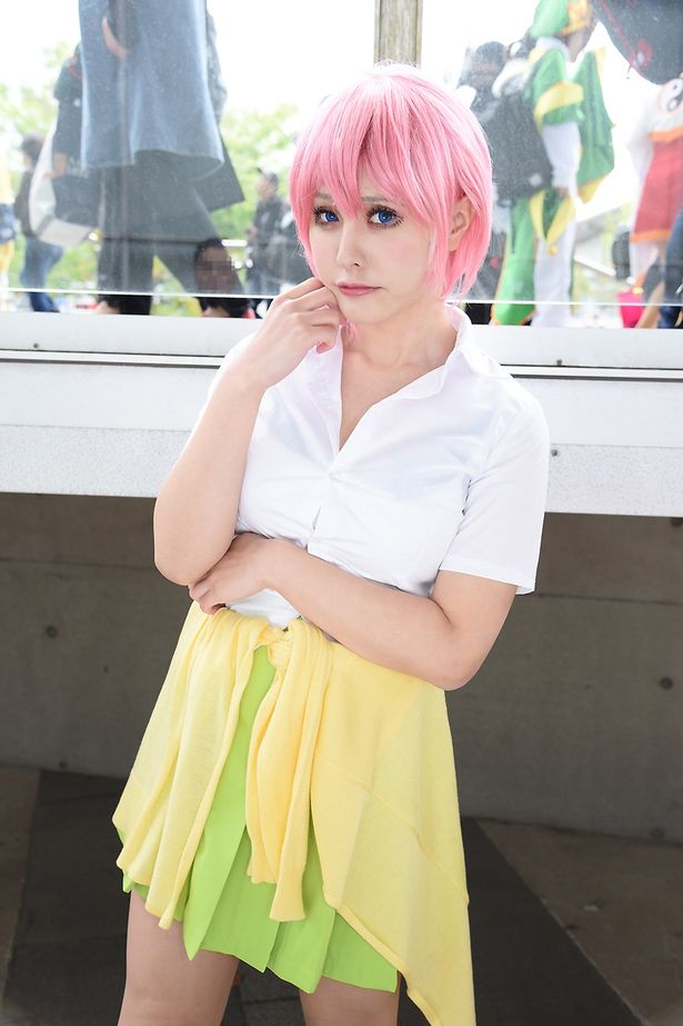 「五等分の花嫁」の中野 一花に扮する雪菜アリアさん