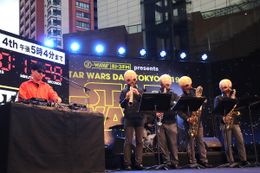 ☆Taku Takahashiはチューバッカの鳴き声を響かせた