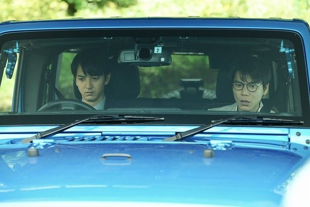宗方秀一(中山麻聖)は、親友の森田輝(石田法嗣)を車に乗せた車で轢き逃げ事故を起こす