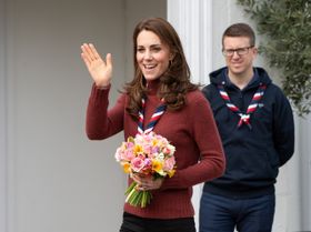 キャサリン妃がカジュアルコーデで登場