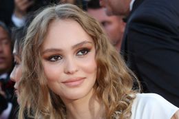 リリー・ローズがメットガラに登場！