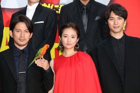 『ザ・ファブル』で共演した岡田准一、木村文乃、福士蒼汰
