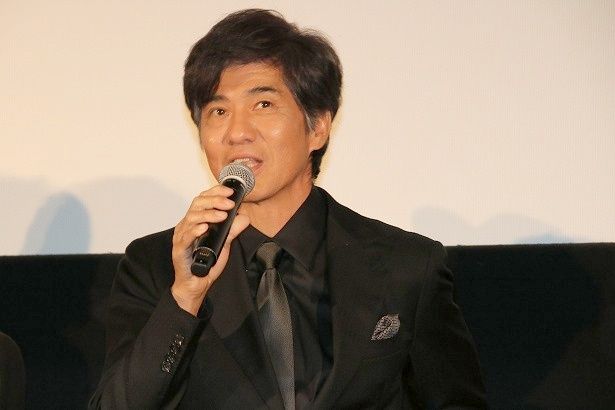 ボス役の佐藤浩市