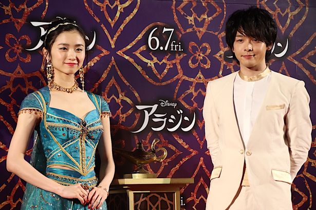 中村倫也(アラジン役)と木下晴香(ジャスミン役)、