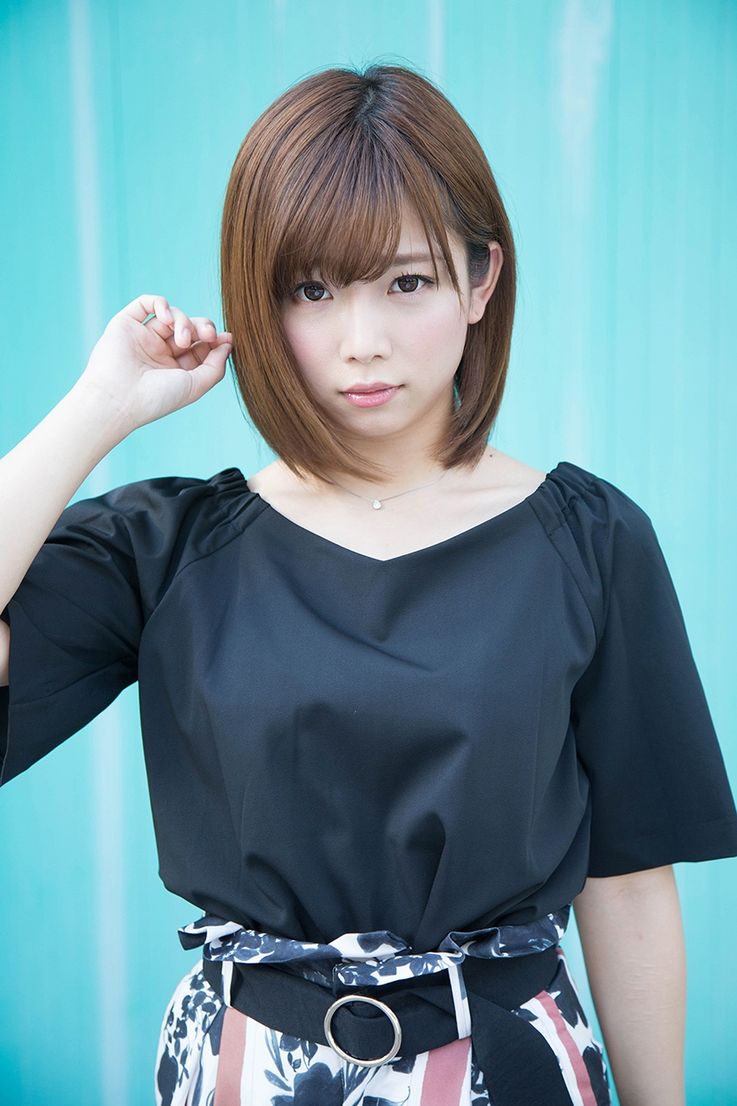 多くのメディアで活躍するAV女優の紗倉まな