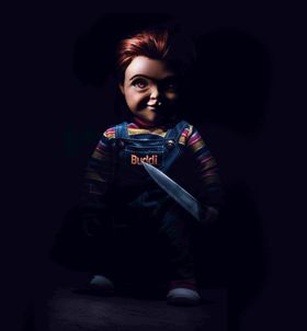 今度のチャッキーは“AI”搭載!?新たなヘアスタイルで人間を襲う！