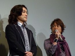 森田成一の奮闘を絶賛した古谷徹（写真左から）