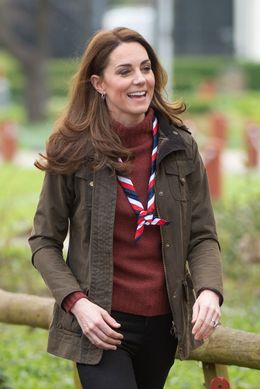 キャサリン妃のデザインした庭園を一家でお散歩！