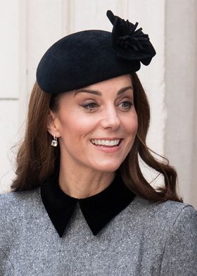 服選びには、もしや深い意味が…!?