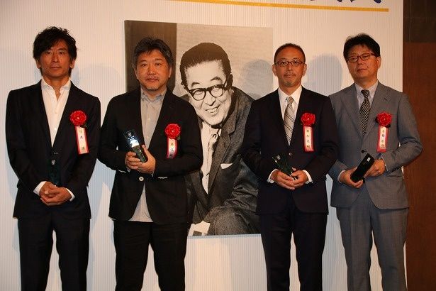 新人賞には『カメラを止めるな!』の上田慎一郎監督が選出された