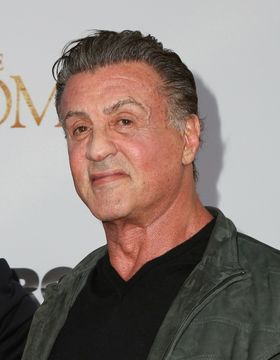 スタローン夫妻の姿に違和感？