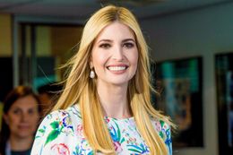 訪英したイヴァンカ・トランプ、ドレス姿がステキ！