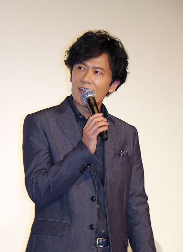 【写真を見る】蒼井優と本作で夫婦役を演じた稲垣吾郎