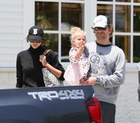 ガガとイチャつきすぎた…？ブラッドリー・クーパーがパートナー