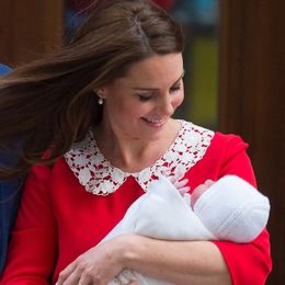 赤ちゃんだったルイ王子がついにバルコニーデビュー！