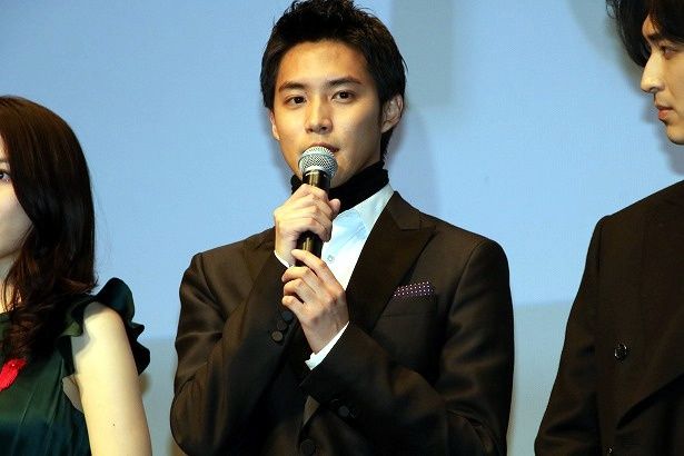西尾錦(ニシキ)役の白石隼也