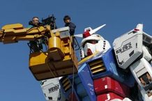 実物大ガンダムの勇姿が3D映像で楽しめる